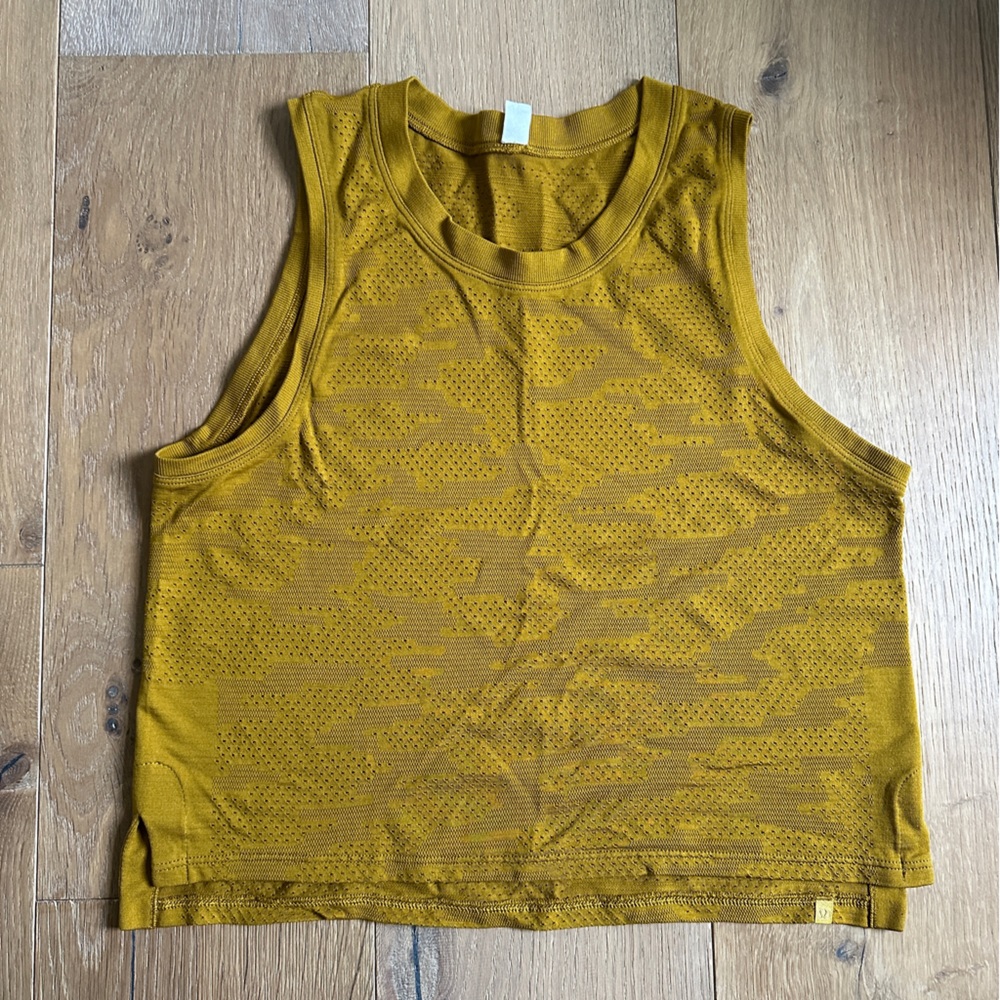 Lululemon cropped muscle tank